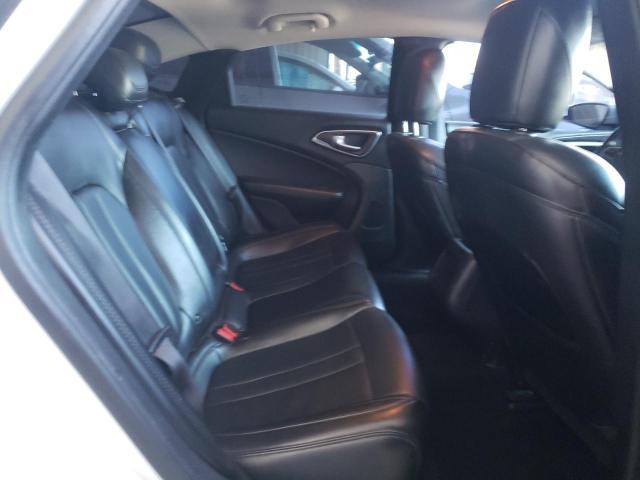 Photo 10 from auction – 2017 CHRYSLER 200 LIMITE with VIN 1C3CCCAB2HN503151