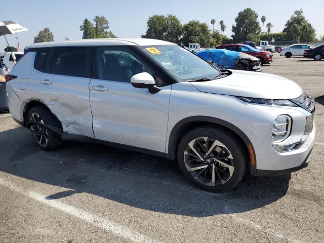 Photo 4 from auction – 2022 MITSUBISHI OUTLANDER with VIN JA4J3TA87NZ064082