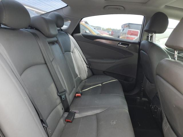 Photo 10 from auction – 2012 HYUNDAI SONATA with VIN KMHEC4A45CA038713