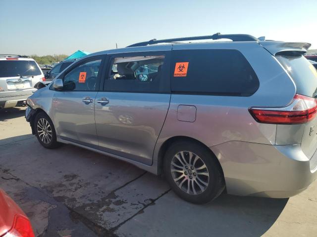 Photo 2 from auction – 2018 TOYOTA SIENNA XLE with VIN 5TDYZ3DC3JS940533