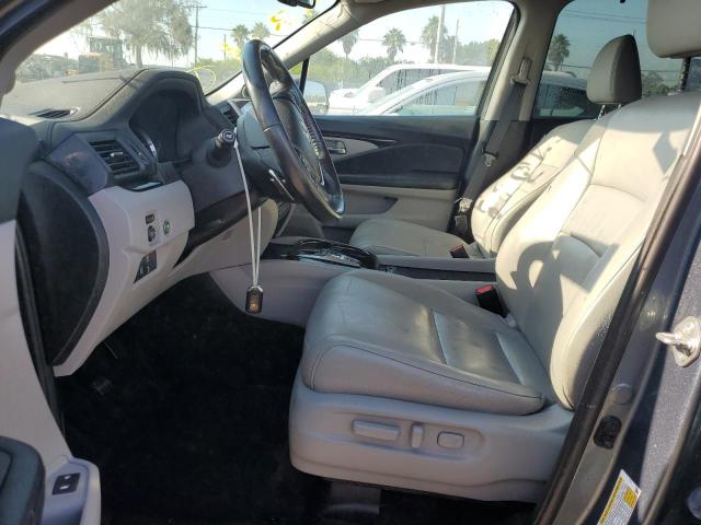 Photo 7 from auction – 2018 HONDA PILOT TOUR with VIN 5FNYF5H91JB027664