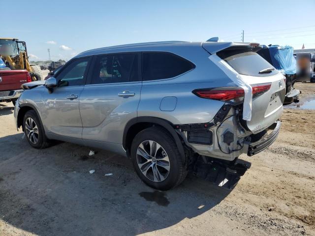 Снимка 2 от търг – 2023 TOYOTA HIGHLANDER с VIN 5TDKBRCH9PS581031