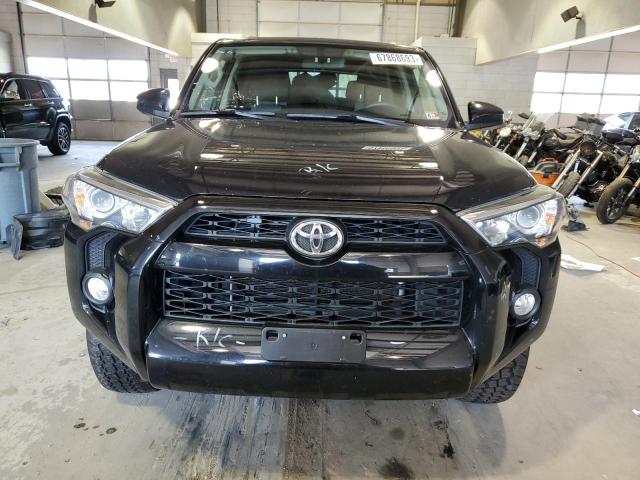 Photo 5 from auction – 2018 TOYOTA 4RUNNER SR with VIN JTEBU5JR4J5536442