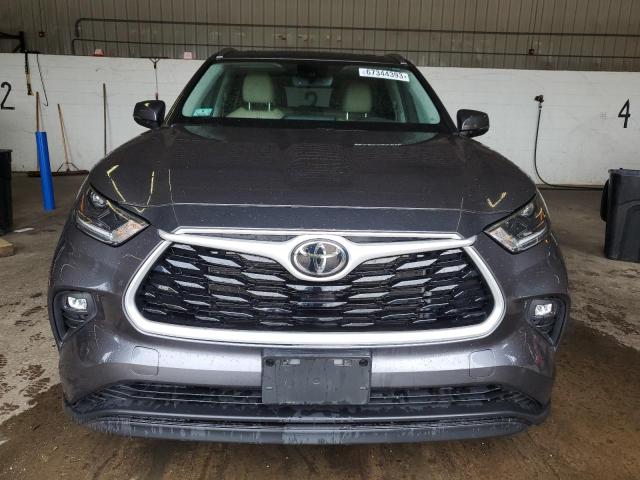 Photo 5 from auction – 2021 TOYOTA HIGHLANDER with VIN 5TDGZRBHXMS115848