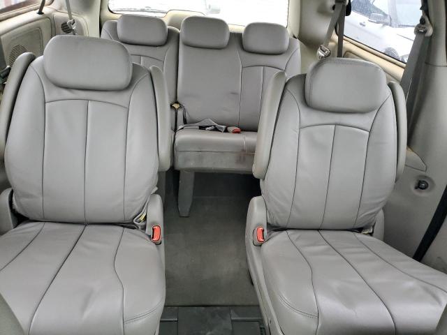 Photo 10 from auction – 2007 CHRYSLER TOWN & COU with VIN 2A4GP54L47R137013