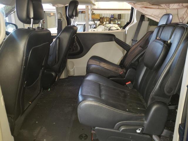 Photo 11 from auction – 2015 CHRYSLER TOWN & COU with VIN 2C4RC1BG7FR752243