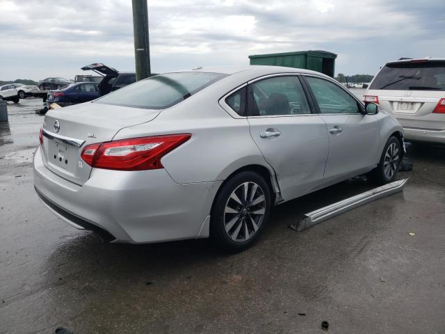 Photo 3 from auction – 2017 NISSAN ALTIMA 2.5 with VIN 1N4AL3AP4HC117704