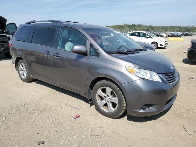 Photo 4 from auction – 2016 TOYOTA SIENNA LE with VIN 5TDKK3DC3GS734745