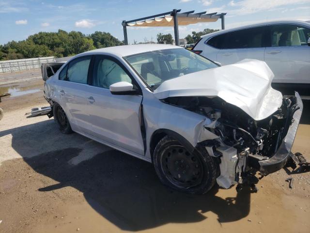 Photo 4 from auction – 2017 VOLKSWAGEN JETTA S with VIN 3VW2B7AJ8HM369018