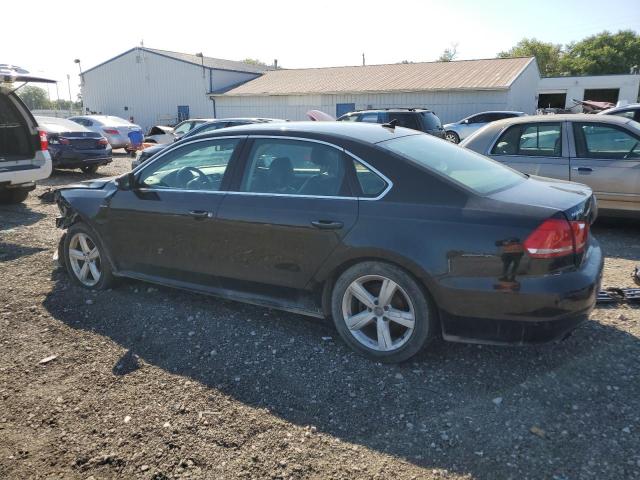 Photo 2 from auction – 2015 VOLKSWAGEN PASSAT S with VIN 1VWAT7A30FC121600