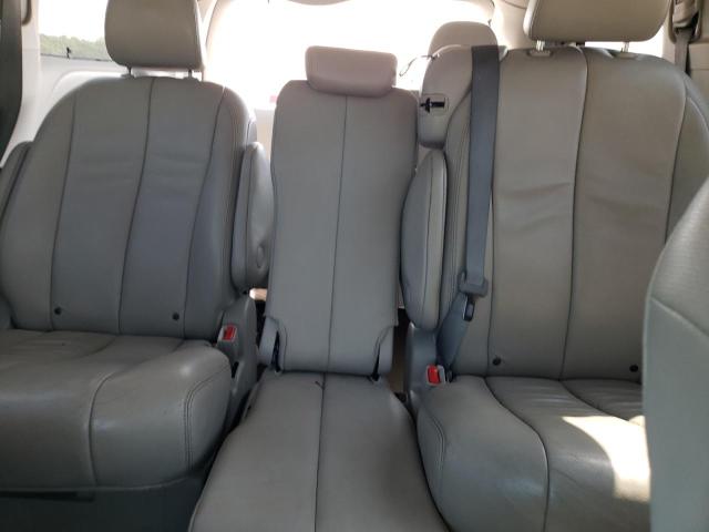 Photo 10 from auction – 2013 TOYOTA SIENNA XLE with VIN 5TDYK3DC2DS310818