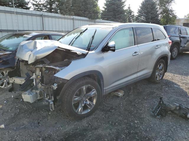 TOYOTA HIGHLANDER 2018 with VIN 5TDDZRFH3JS813744 - Photo from auction