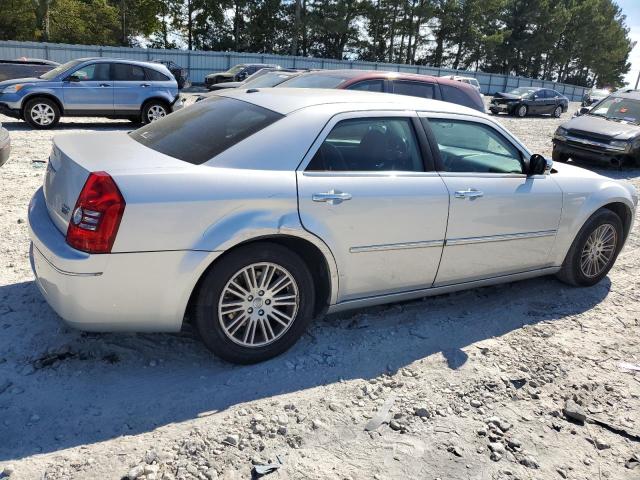 Photo 3 from auction – 2010 CHRYSLER 300 TOURIN with VIN 2C3CA5CV9AH104678