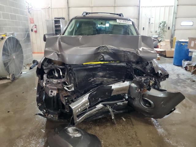 Photo 5 from auction – 2010 FORD ESCAPE LIM with VIN 1FMCU0EG3AKB75349