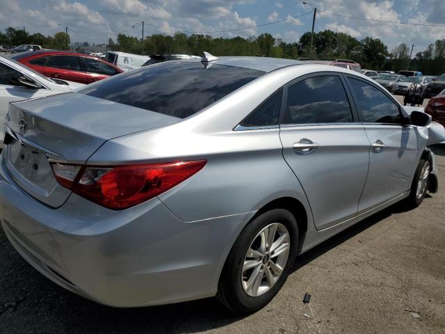 Photo 3 from auction – 2013 HYUNDAI SONATA GLS with VIN 5NPEB4AC5DH759610