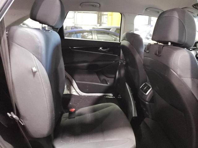 Photo 10 from auction – 2016 KIA SORENTO LX with VIN 5XYPGDA31GG166851