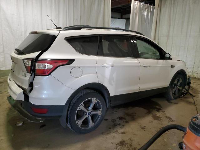 Photo 3 from auction – 2017 FORD ESCAPE SE with VIN 1FMCU9GD9HUC32580