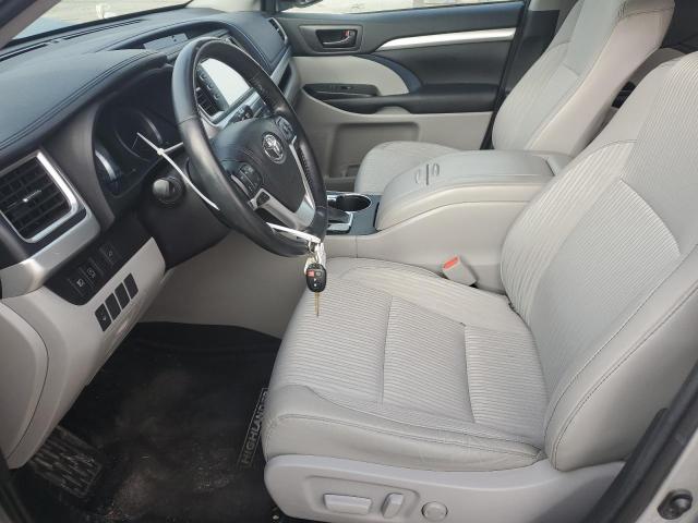Photo 7 from auction – 2017 TOYOTA HIGHLANDER with VIN 5TDBZRFH7HS434604