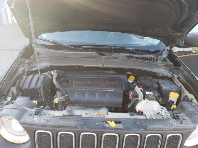 Photo 12 from auction – 2017 JEEP RENEGADE S with VIN ZACCJBAB1HPG56509