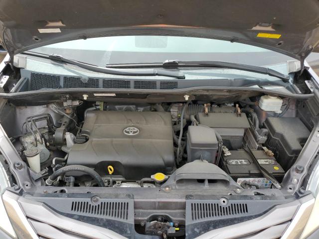 Photo 12 from auction – 2011 TOYOTA SIENNA XLE with VIN 5TDDK3DC3BS006182