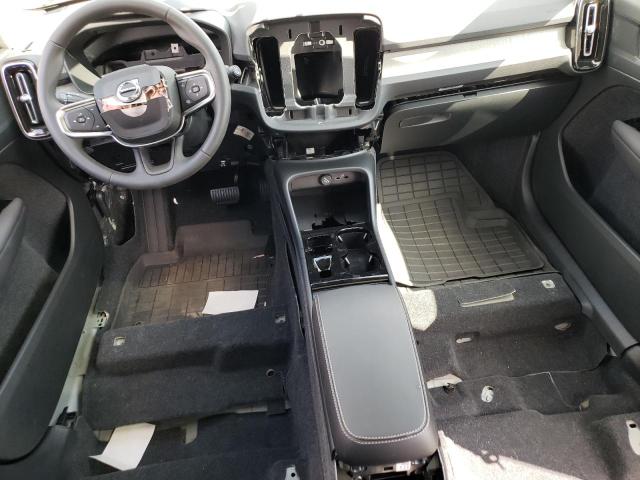 Photo 8 from auction – 2023 VOLVO XC40 PLUS with VIN YV4L12UW3P2029010