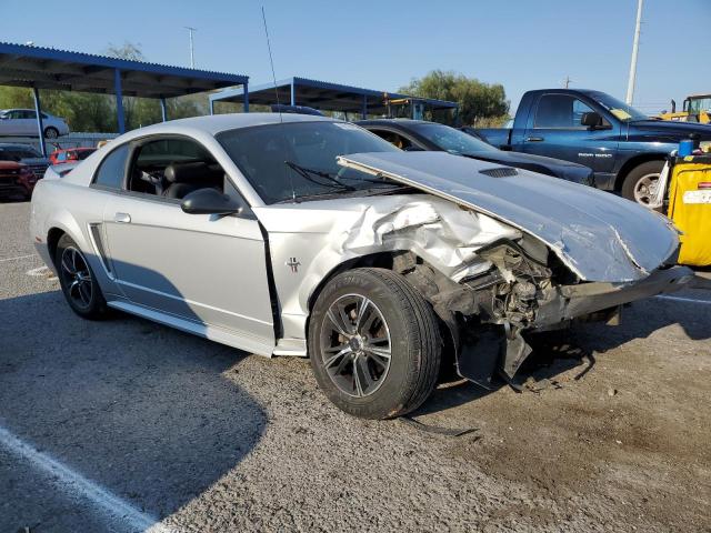 Снимка 4 от търг – 2000 FORD MUSTANG с VIN 1FAFP4049YF182585