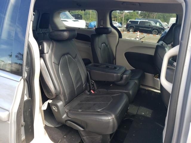 Photo 10 from auction – 2018 CHRYSLER PACIFICA T with VIN 2C4RC1BG4JR262142