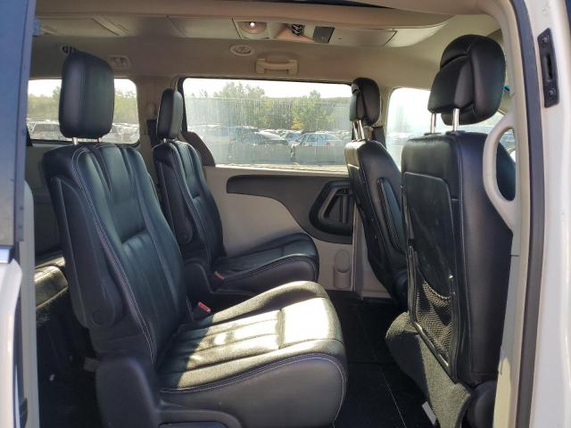 Photo 11 from auction – 2012 CHRYSLER TOWN & COU with VIN 2C4RC1BG3CR186772