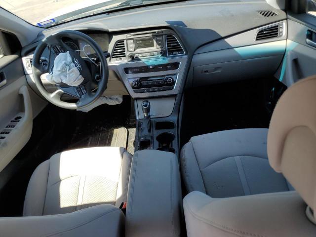 Photo 8 from auction – 2017 HYUNDAI SONATA SE with VIN 5NPE24AF3HH530004