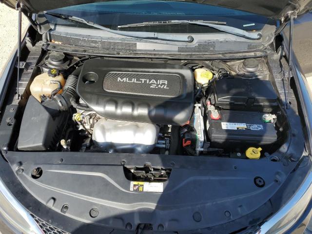 Photo 11 from auction – 2016 CHRYSLER 200 LIMITE with VIN 1C3CCCAB6GN168183