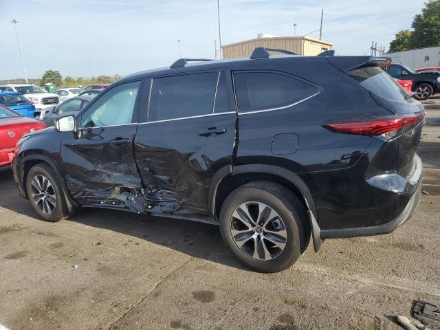 Zdjęcie 2 z aukcji – 2023 TOYOTA HIGHLANDER z VIN 5TDKDRBH3PS028662
