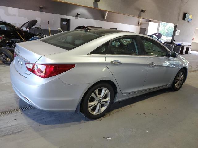 Photo 3 from auction – 2012 HYUNDAI SONATA SE with VIN 5NPEC4AC6CH410919