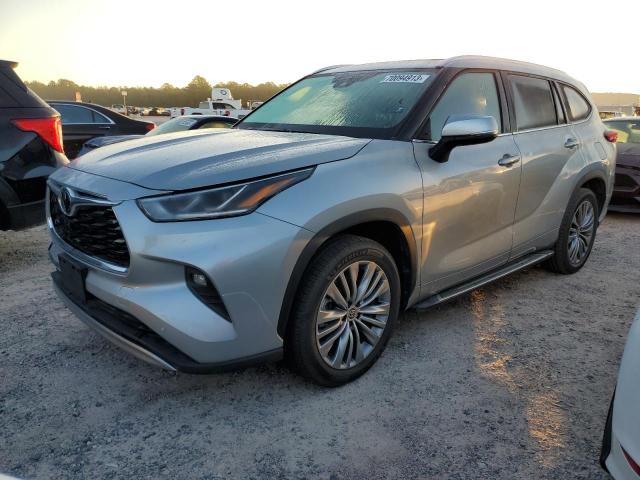 TOYOTA HIGHLANDER 2021 with VIN 5TDFZRAH7MS058800 - Photo from auction