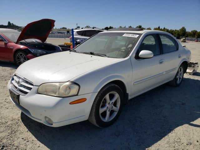 NISSAN MAXIMA GLE 2000 with VIN JN1CA31A3YT031730 - Photo from auction