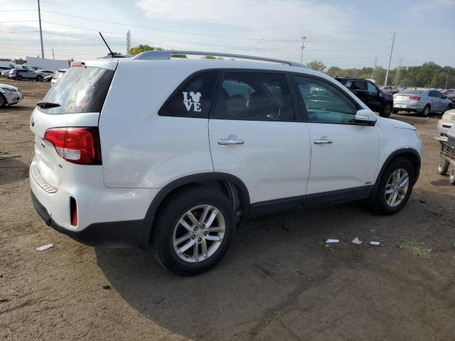 Photo 3 from auction – 2015 KIA SORENTO LX with VIN 5XYKTDA70FG619199