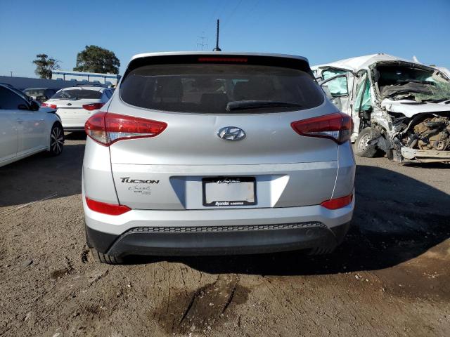 Photo 6 from auction – 2017 HYUNDAI TUCSON SE with VIN KM8J23A48HU309748