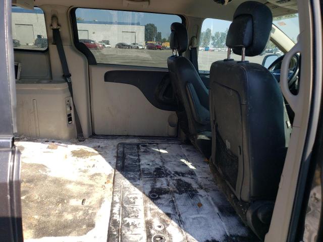 Photo 10 from auction – 2016 CHRYSLER TOWN & COU with VIN 2C4RC1BGXGR141611