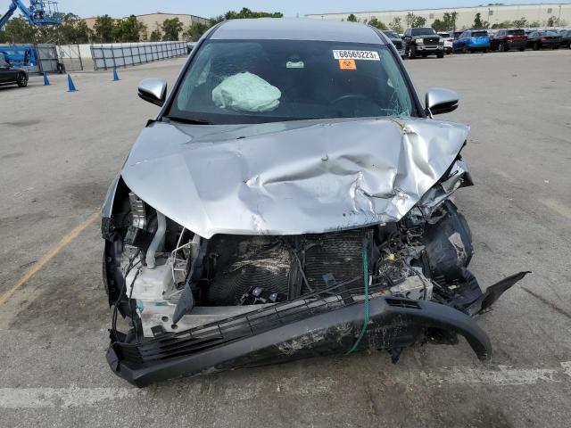 Photo 5 from auction – 2017 TOYOTA HIGHLANDER with VIN 5TDZZRFHXHS199713