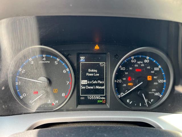 Photo 8 from auction – 2017 TOYOTA RAV4 XLE with VIN JTMRFREV5HJ173890