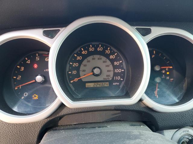 Photo 9 from auction – 2004 TOYOTA 4RUNNER SR with VIN JTEZU14RX40033664