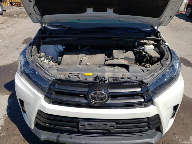 Photo 12 from auction – 2019 TOYOTA HIGHLANDER with VIN 5TDJZRFH6KS974805