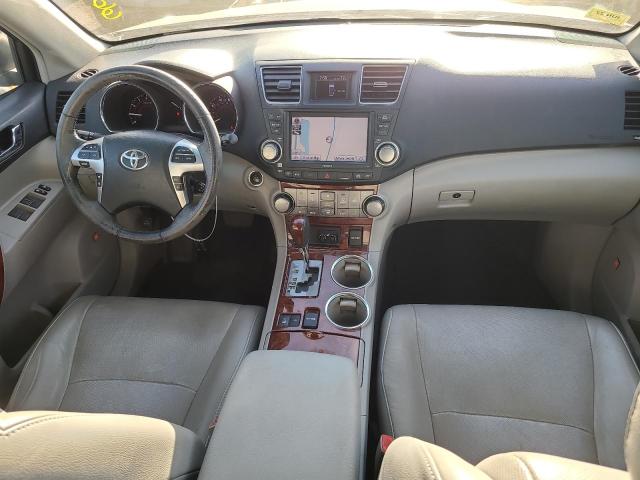 Снимка 8 от търг – 2012 TOYOTA HIGHLANDER с VIN 5TDDK3EHXCS118411
