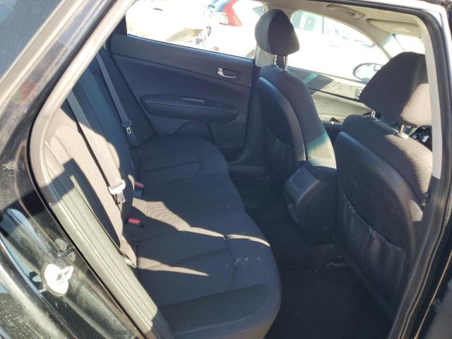 Photo 10 from auction – 2017 KIA OPTIMA LX with VIN 5XXGT4L34HG164073