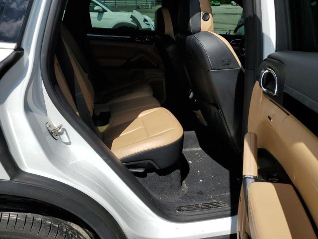Photo 11 from auction – 2014 PORSCHE CAYENNE with VIN WP1AA2A22ELA95100