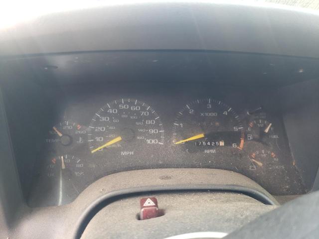 Photo 9 from auction – 1997 GMC JIMMY with VIN 1GKCT18WXVK500461