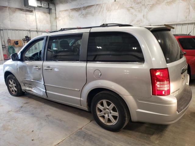 Photo 2 from auction – 2010 CHRYSLER TOWN & COU with VIN 2A4RR5D15AR193714