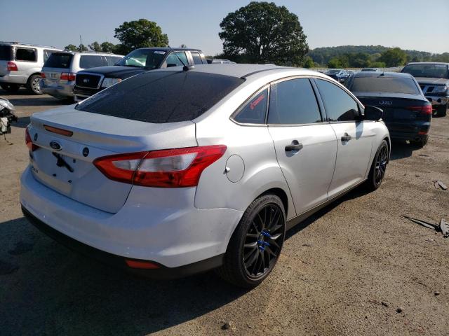 Photo 3 from auction – 2013 FORD FOCUS S with VIN 1FADP3E28DL350320