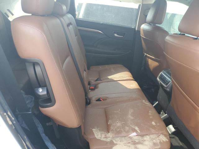 Photo 11 from auction – 2018 TOYOTA HIGHLANDER with VIN 5TDYZRFH1JS234835