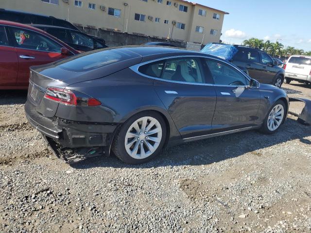 Photo 3 from auction – 2017 TESLA MODEL S with VIN 5YJSA1E27HF229195