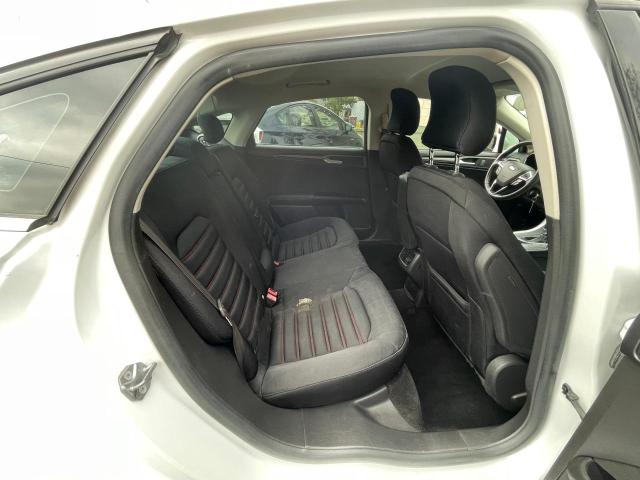 Photo 6 from auction – 2016 FORD FUSION SE with VIN 3FA6P0HD0GR187463